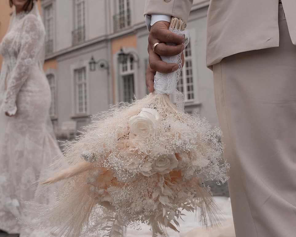 WEDDINGS – Bild 1